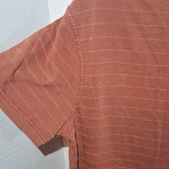 G.H. Bass & Co. Brown Short Sleeve Tee Casual Comfort - Picture 6 of 7